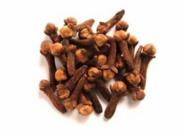 Deer Nutmeg Whole 3.5Oz